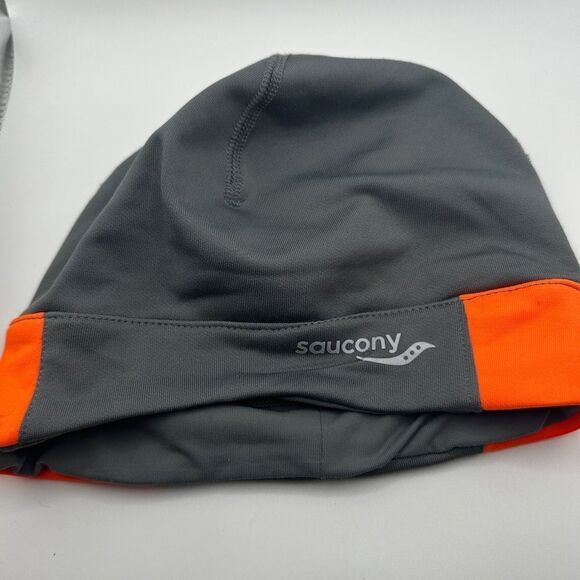 Pre-owned, Unisex Saucony Drylete Beanie hat - Picture 1 of 6